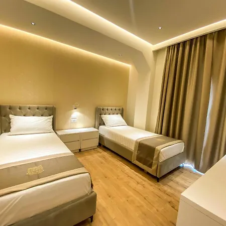 Red Hill 4*