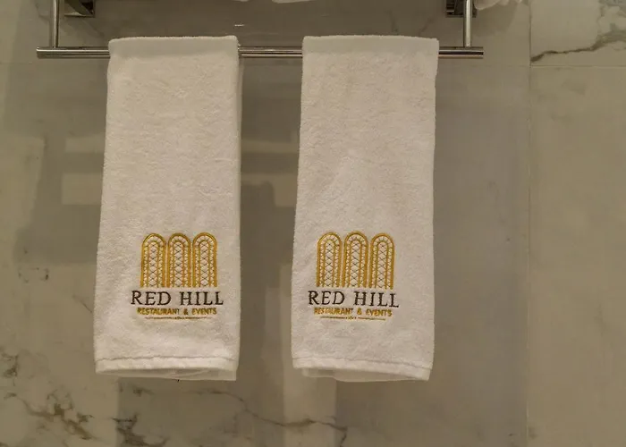 Hotel Red Hill